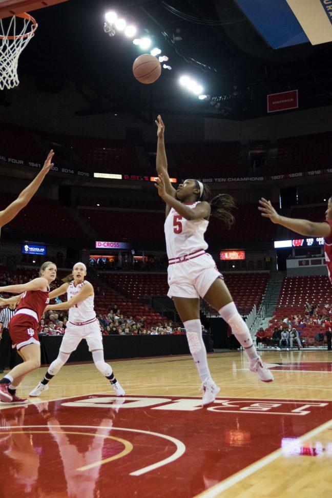 Women%E2%80%99s+Basketball%3A+Golden+Gophers+take+off+in+fourth+quarter%2C+defeat+Badgers+in+Madison