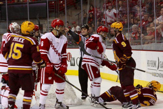 Men%E2%80%99s+hockey%3A+Badgers+keep+it+rolling%2C+sweep+Spartans+to+stay+atop+Big+Ten