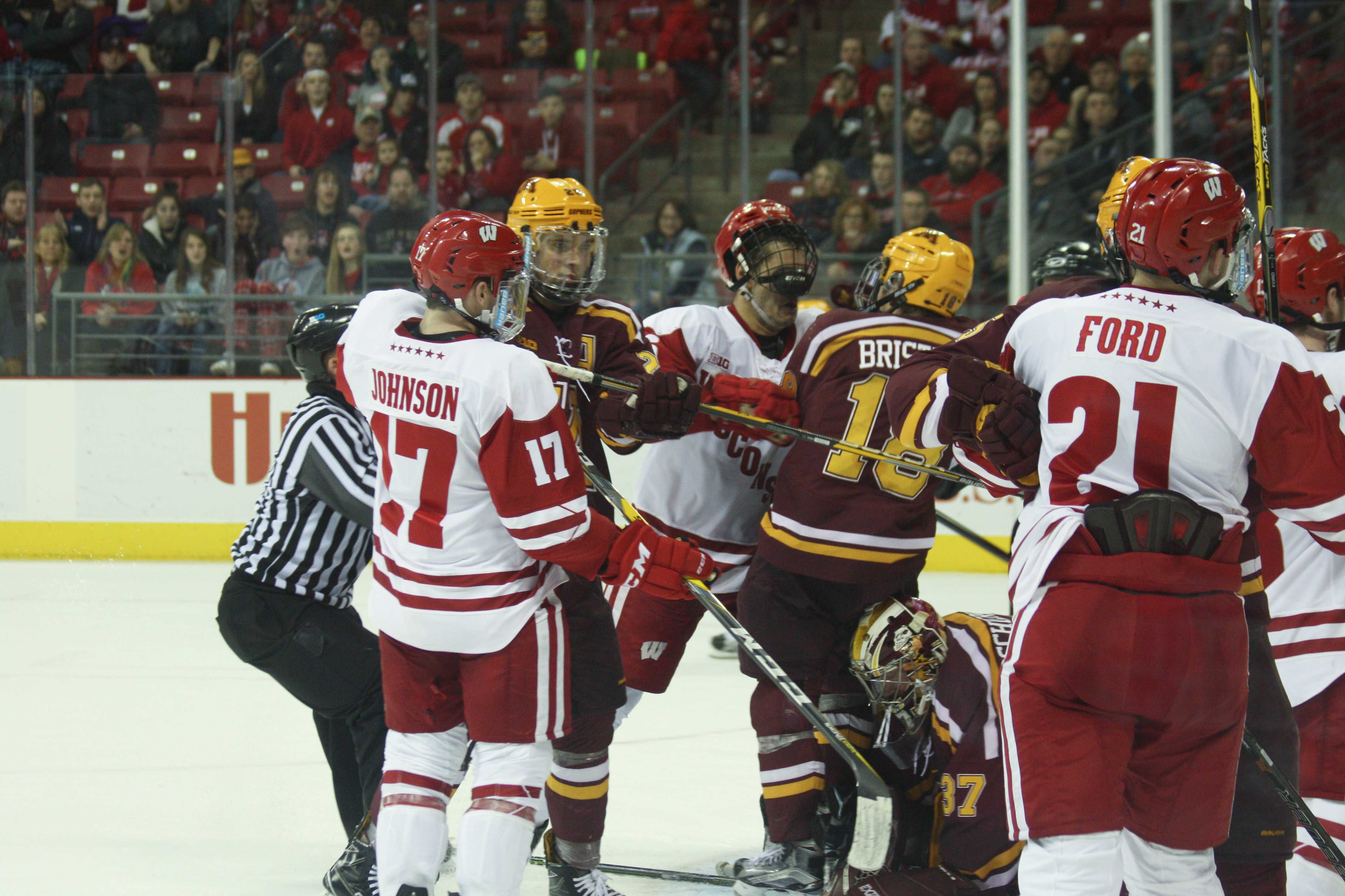 Men's hockey Badgers look to ride momentum from Border Battle into