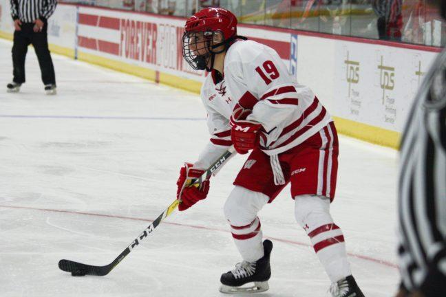 Womens hockey: Back-to-back shootout leaves both teams winless in Border Battle classic