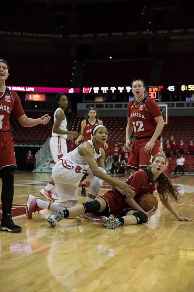 Women’s Basketball: Badgers travel to Lincoln for first meeting with Cornhuskers