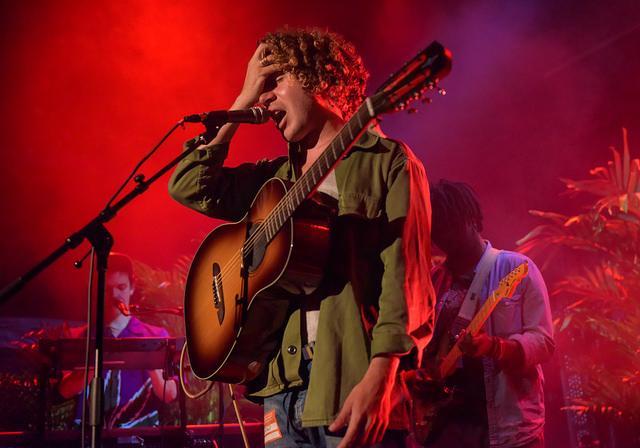 Lewis Del Mar bring attitude, acoustic charm to Madison