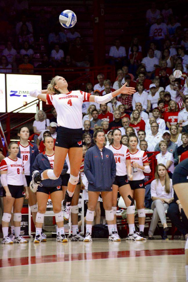 Volleyball: Badgers fall to rival Minnesota in five sets