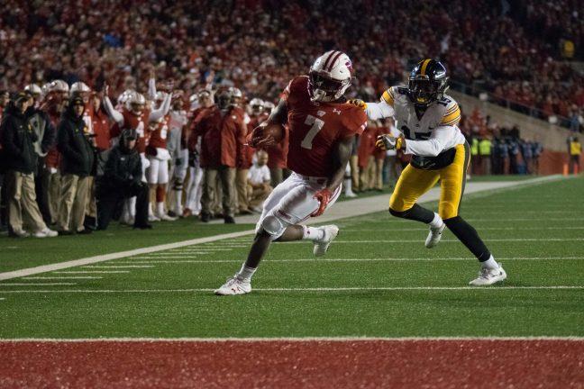 Football: Wisconsin struggles against Hawkeyes, injuries continue to plague team