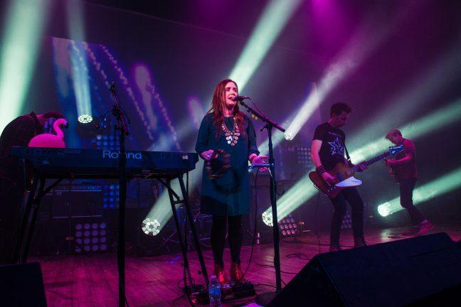 Slowdive brings back 90s hits with high energy show at the Barrymore
