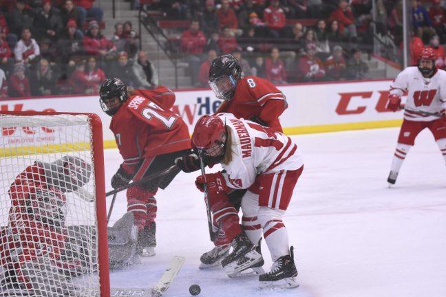 Womens+hockey%3A+No.1+Wisconsin+to+end+fall+campaign+against+St.+Cloud
