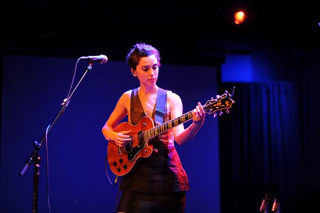 St.+Vincent+performs+in+2011.