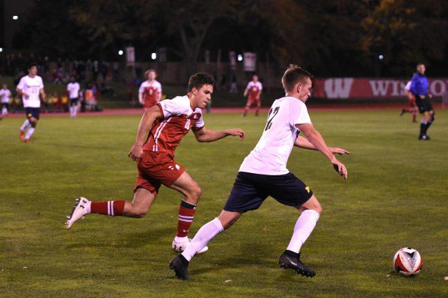 Mens soccer: Wisconsin breezes past Rutgers in first round of Big Ten Tournament