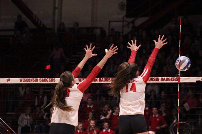 Volleyball: Badgers extend winning streak to four games after successful Michigan road trip