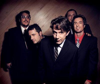 Upbeat, energetic music expected from An Evening with They Might Be Giants