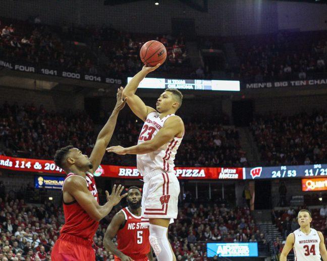 Mens basketball: Badgers look to continue hot start as they open Big Ten play at Iowa
