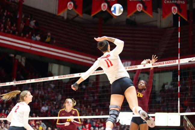 Volleyball%3A+No.+8+Badgers+impressive+in+bounce-back+game+against+Indiana+on+Senior+Night