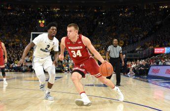 Cole Caufield ready to 'handle the heat' as he leaves Badgers to turn pro