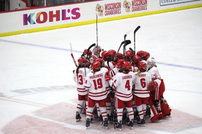 Womens+Hockey%3A+Badgers+continue+to+roll+through+early+season+competition+with+third+straight+sweep