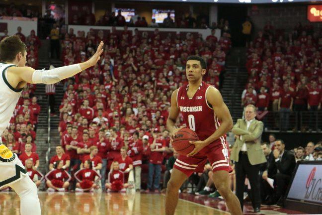 Mens Basketball: Badgers absent from AP top 25 rankings