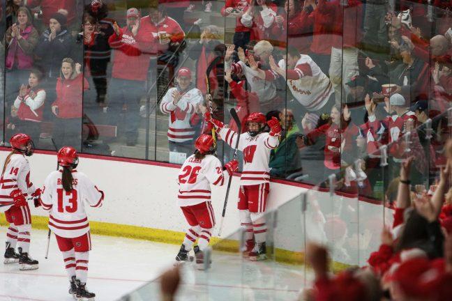 Womens Hockey: Badgers bounce back from border battle to sweep Minnesota State