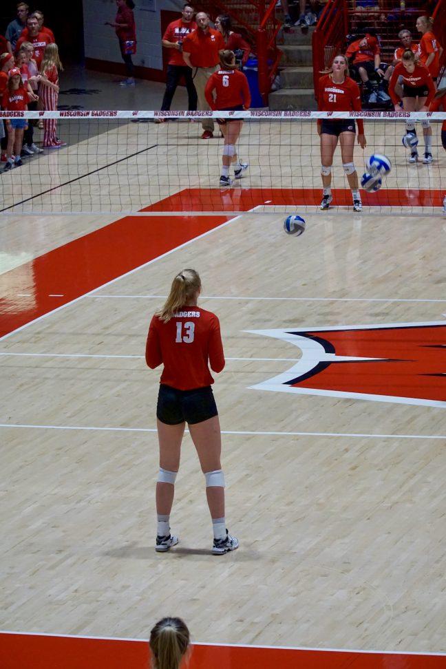 Volleyball: Badgers end non-conference schedule with pair of losses