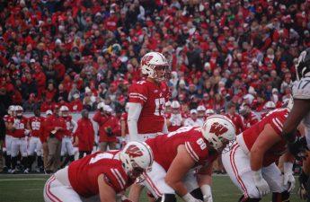 Wisconsin's Jonathan Taylor to forgo final season, enter NFL draft