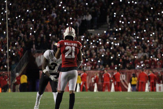 Football: Badgers headed to 2020 Rose Bowl vs. Oregon