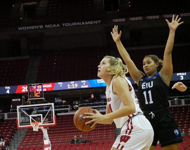 Womens Basketball: Badgers prepare for tough matchups with Maryland, Northwestern