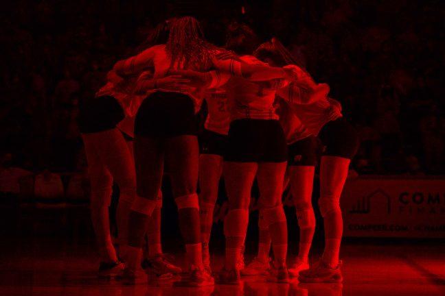 UW addresses leaked womens volleyball photos