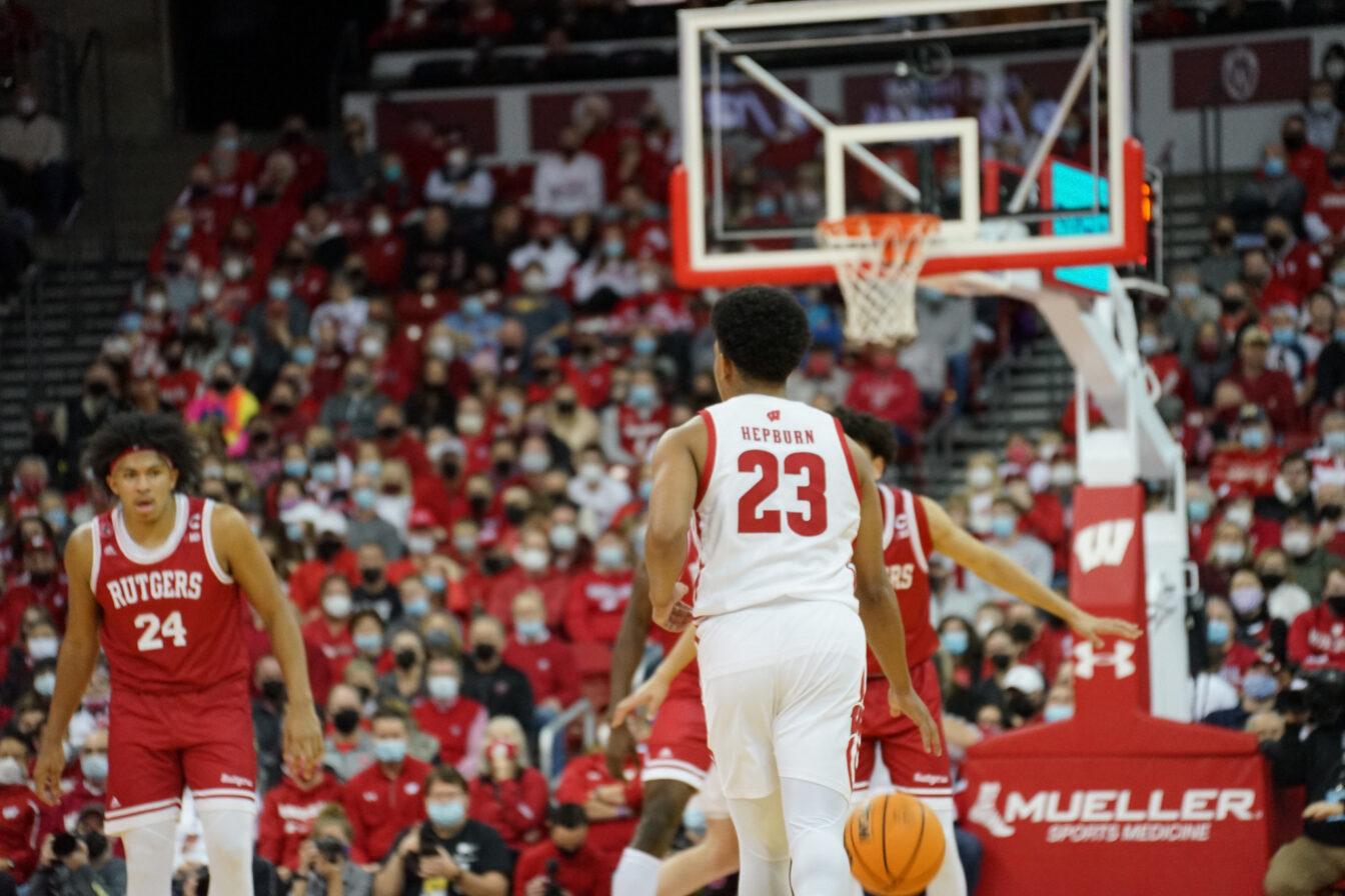 Wisconsin fails to overtake Wildcats, falls further under .500 in conference