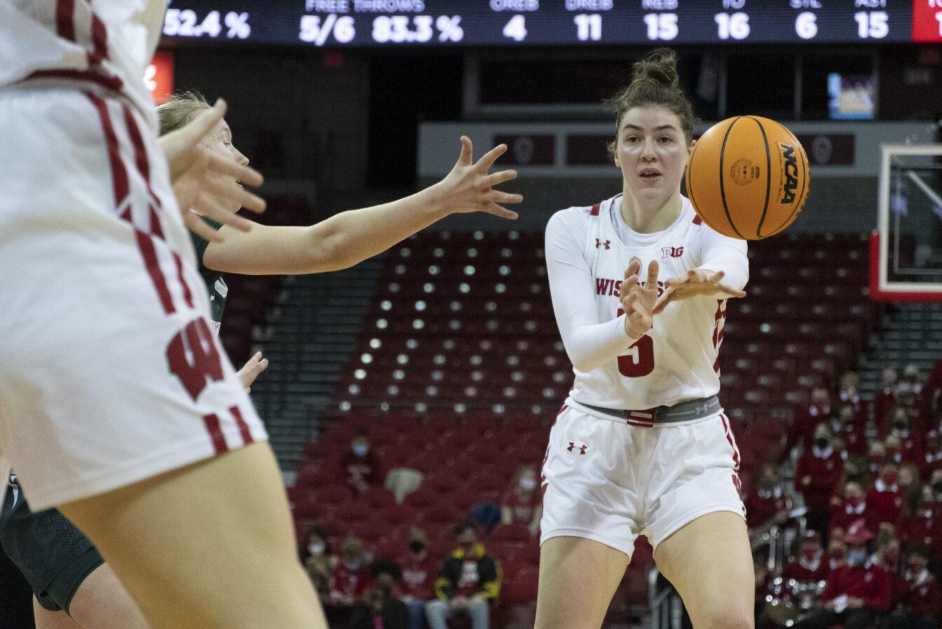 Women’s Basketball: Badgers drop second straight, struggle to contain No. 10 Buckeyes
