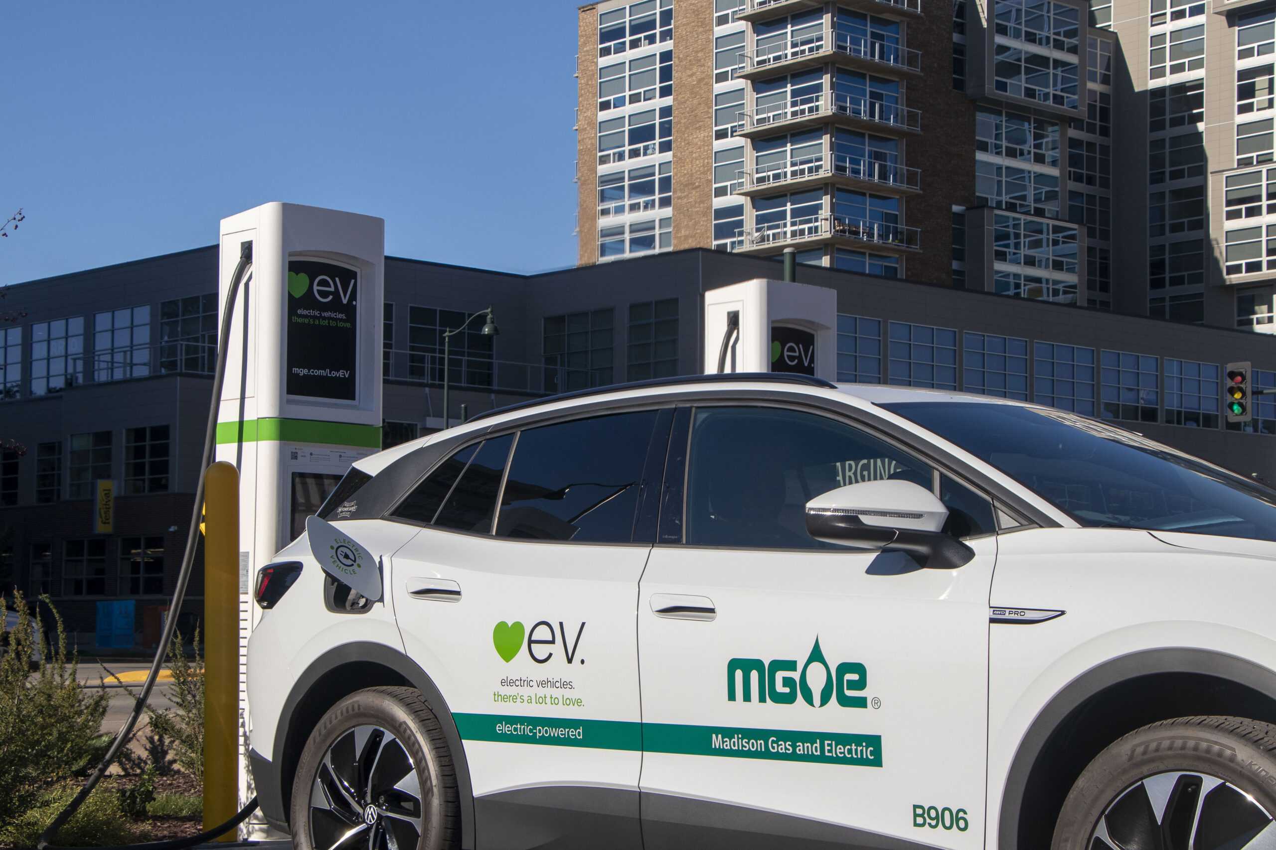 Pointcounterpoint Should Wisconsin transition to electric vehicles