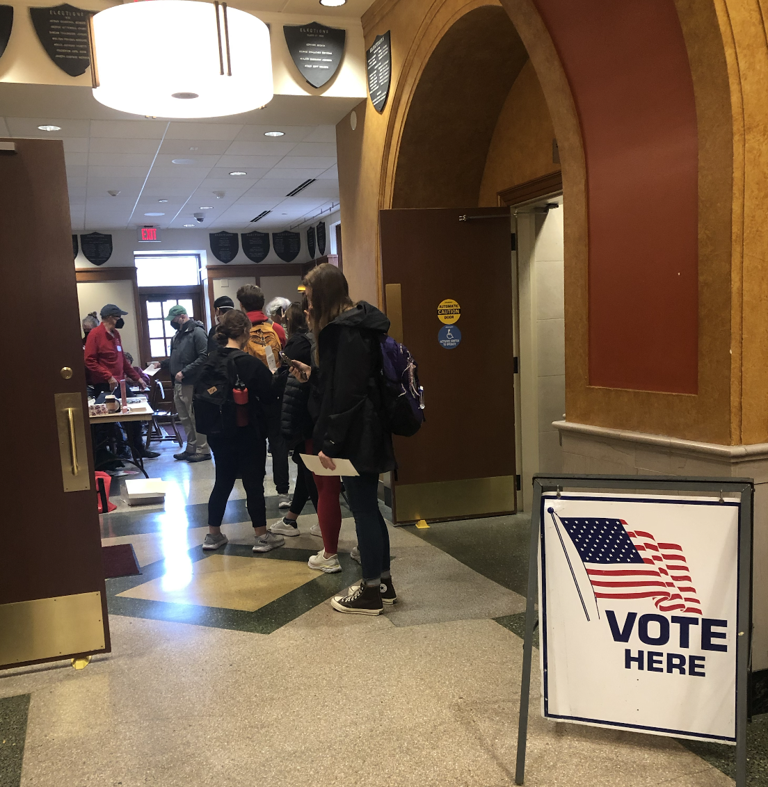 Campus Vote Project begins student registration, early voting for midterm election on campus