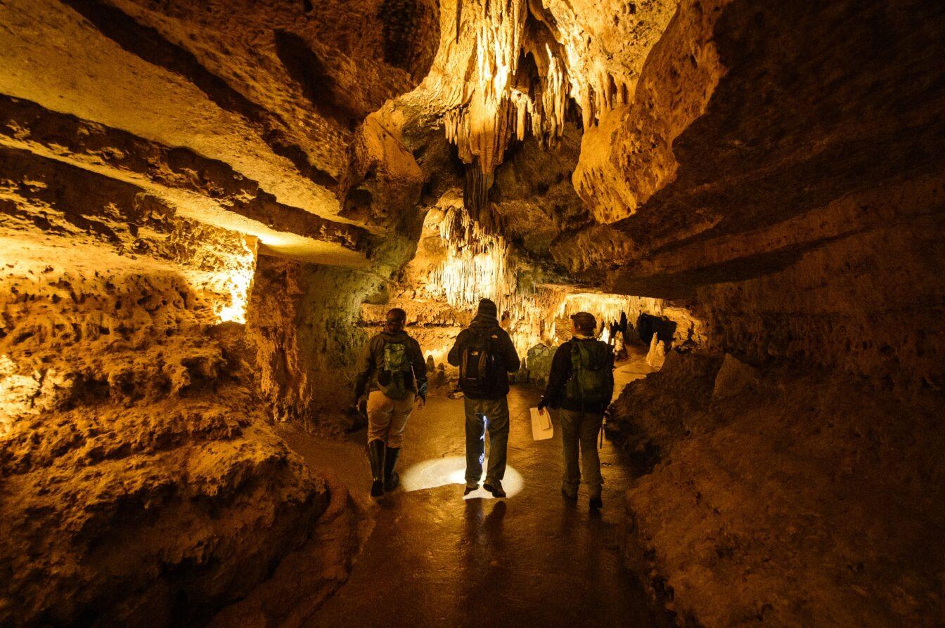 UW researchers in Cave of Mounds