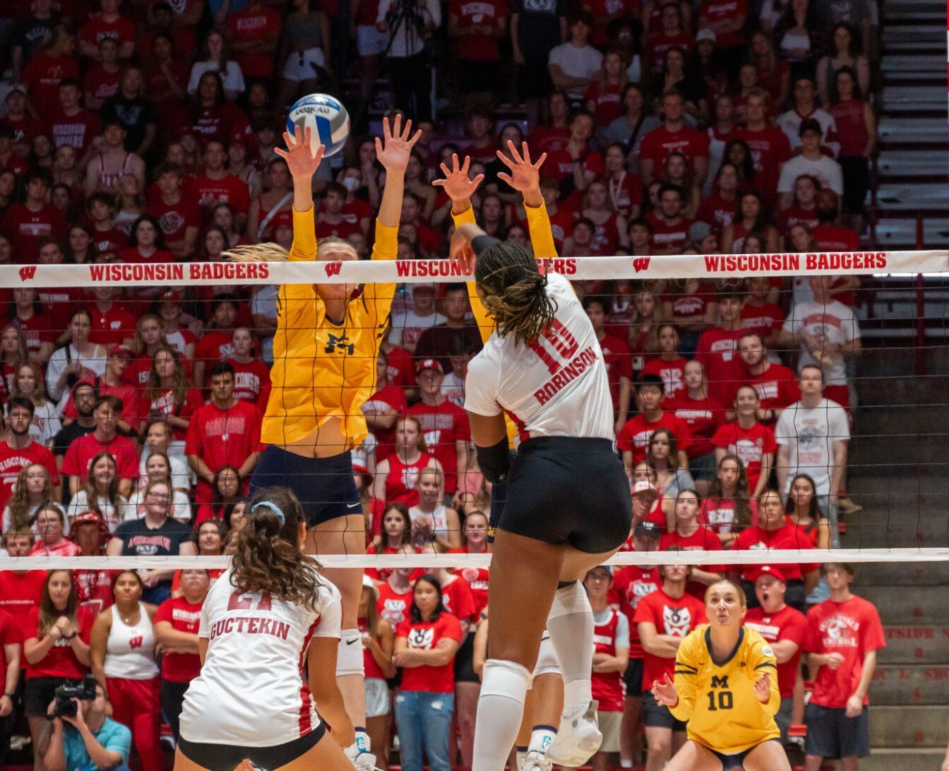 Volleyball%3A+Wisconsin+sweeps+Michigan%2C+improves+to+13-0