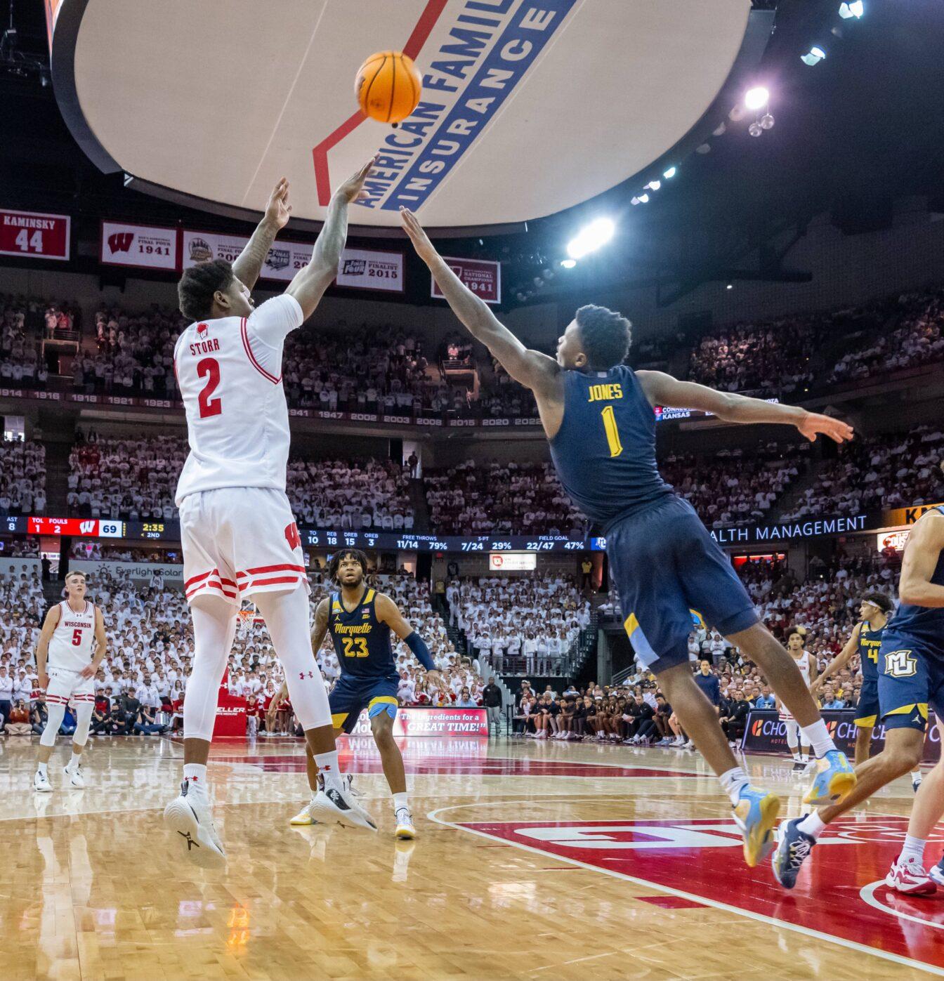 Badgers stun No. 3 Marquette, claim third straight victory over Golden Eagles