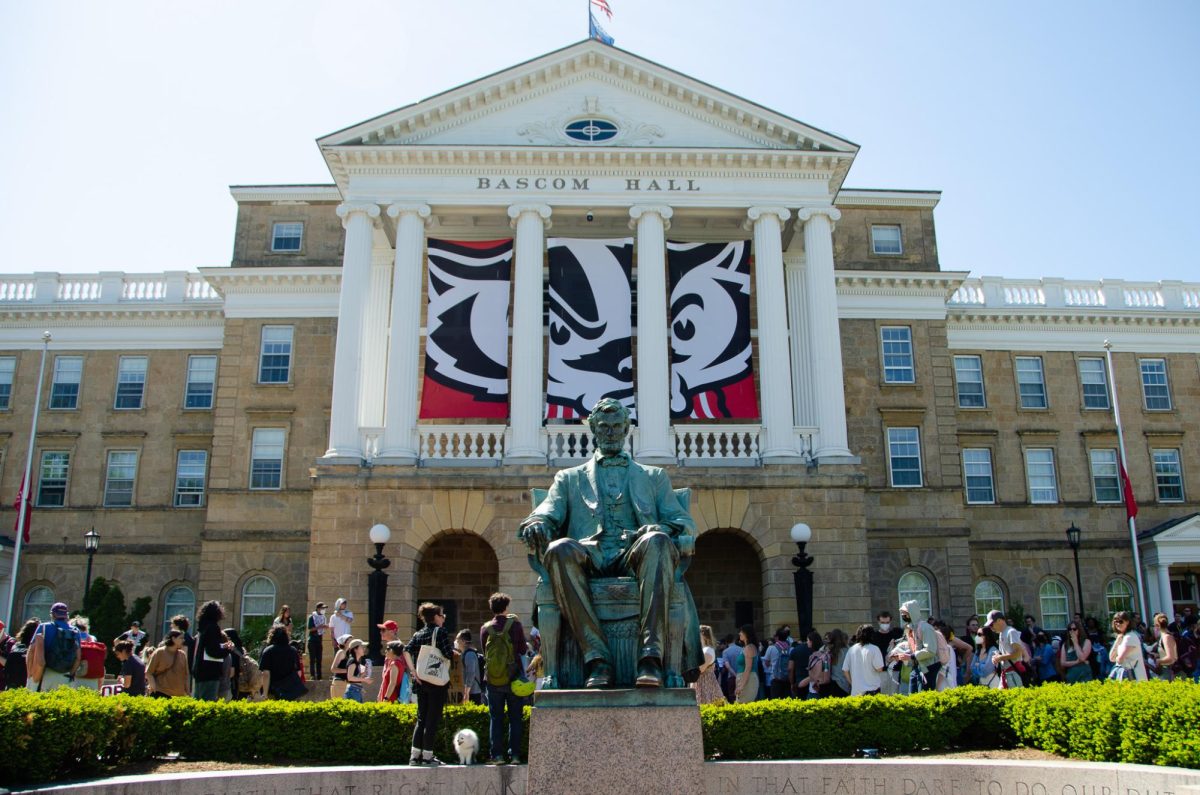 Faculty Senate to vote on resolution condemning police force against protesters, faculty