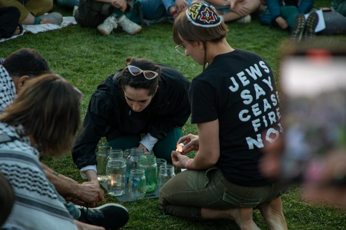 Protesters light candles during Shabbat. May 3, 2024.