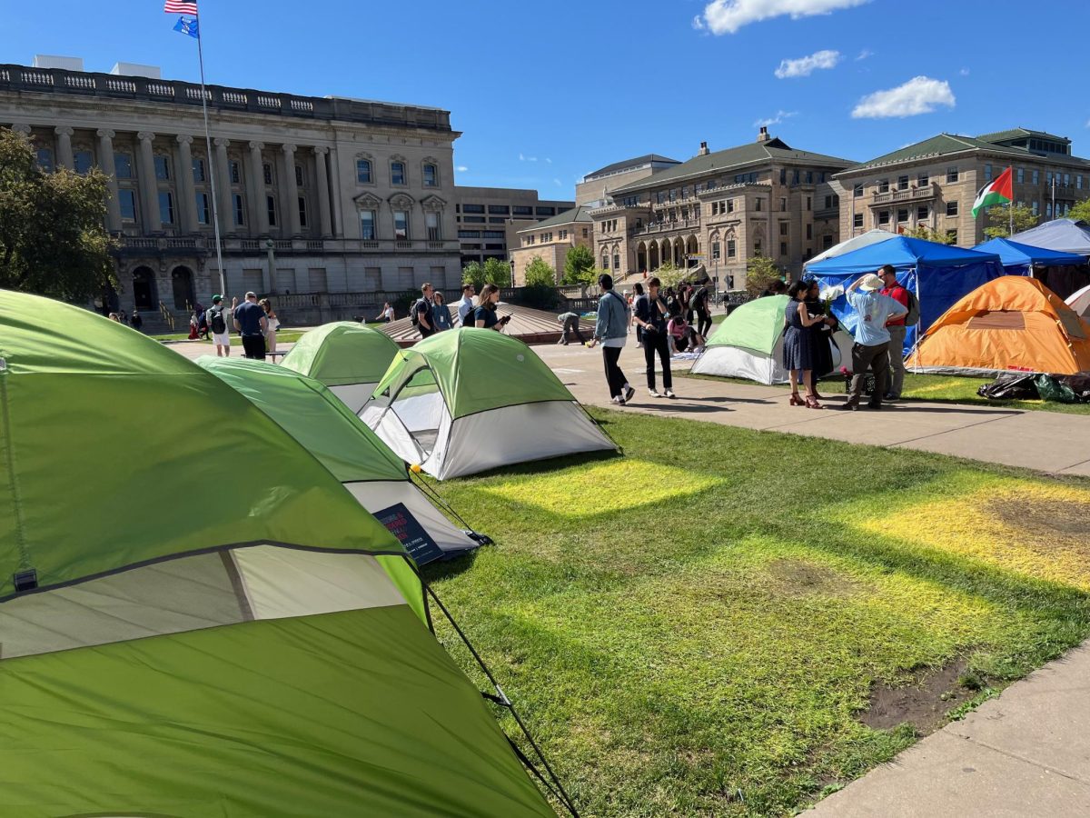 Tents begin coming down at the Library Mall Encampment. May 10, 2024. 