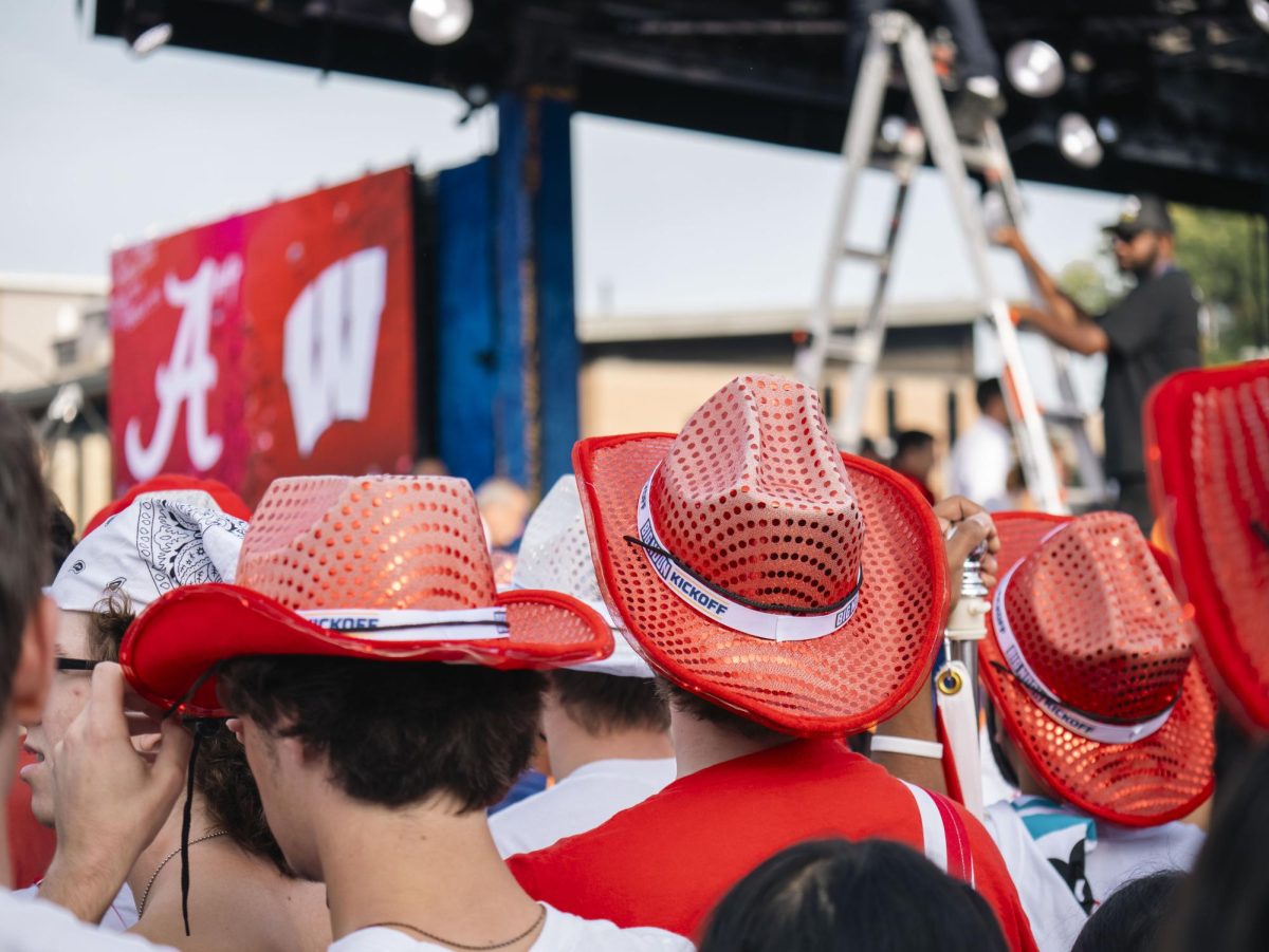 Students at the Fox Big Noon Kickoff event on the Kohl Center lawn. 