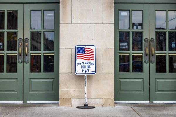 Voting sign at Memorial Union. October 30, 2025. 