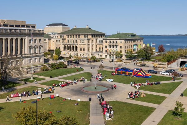 Mental Health Services at UHS hosts a Mental Wellbeing Resource Fair at Library Mall. October 10, 2024.