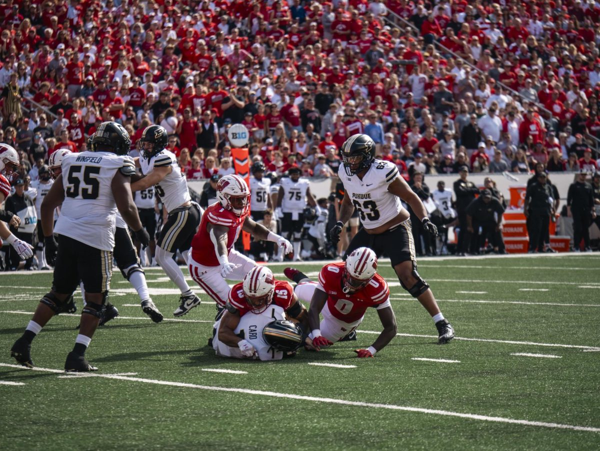 Badger Linebacker Sebastian Cheeks sacks the Purdue. October 5, 2024. 