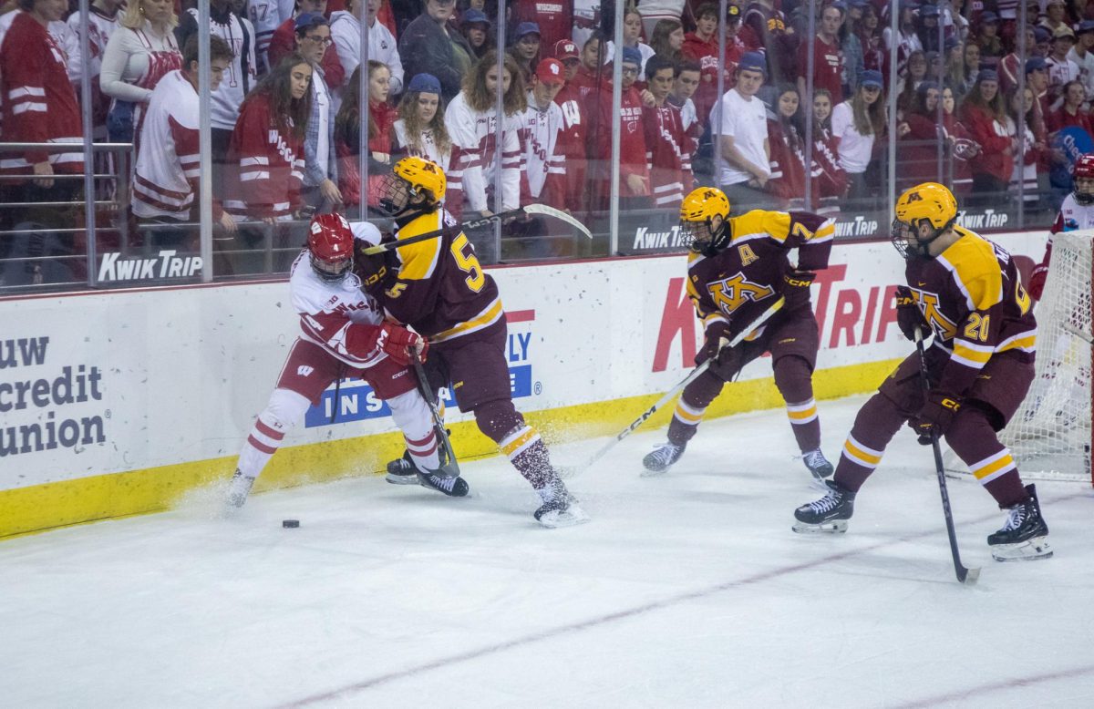 UW Hockey Faces Minnesota on November 9, 2024.