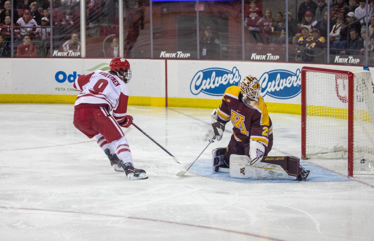 UW Hockey Faces Minnesota on November 9, 2024.