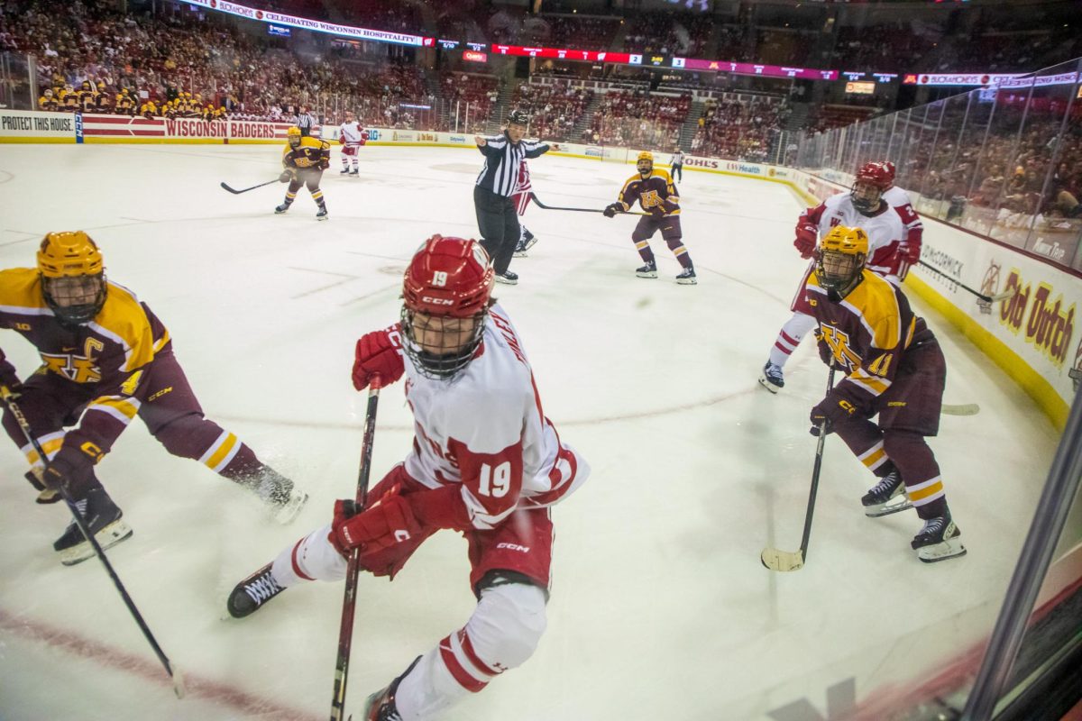 UW Hockey Faces Minnesota on November 9, 2024.