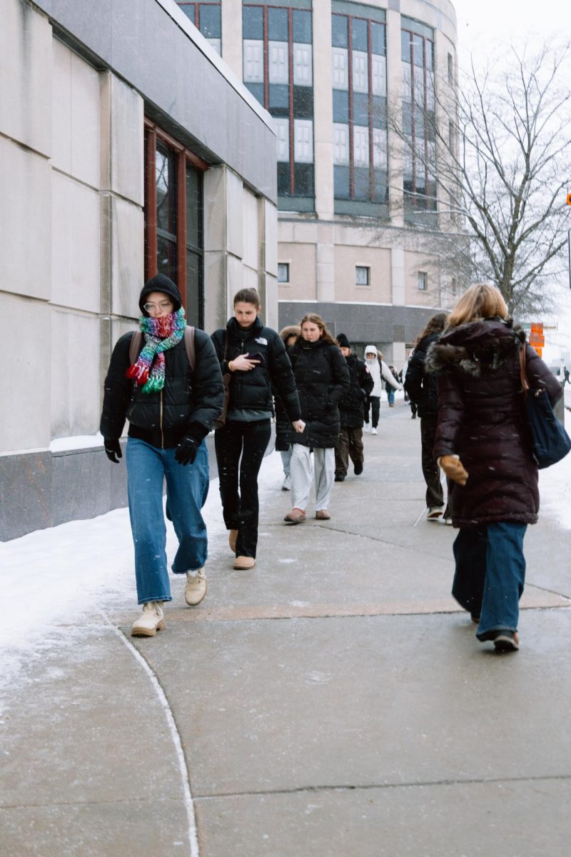 Students travel to class outside of Granger Hall. January 21, 2026.