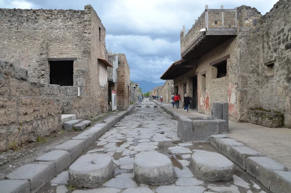 The streets of Pompeii. September 22, 2019. Photo from World History Encyclopedia user Carole Raddato.