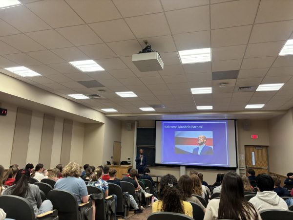 Former Lt. Gov. and 2026 gubernatorial candidate Mandela Barnes speaks at a University of Wisconsin College Democrats meeting to discuss his affordability-centered campaign. April 8, 2026.
